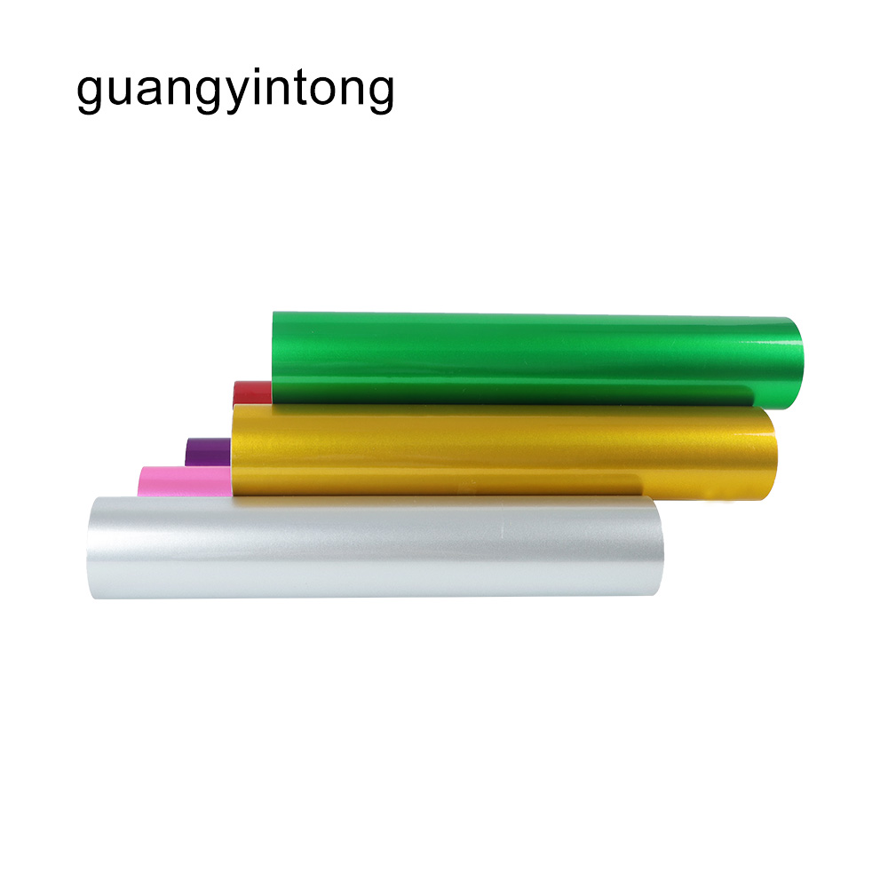 有光泽的自粘乙烯基卷