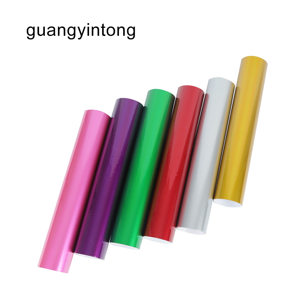 有光泽的自粘乙烯基卷