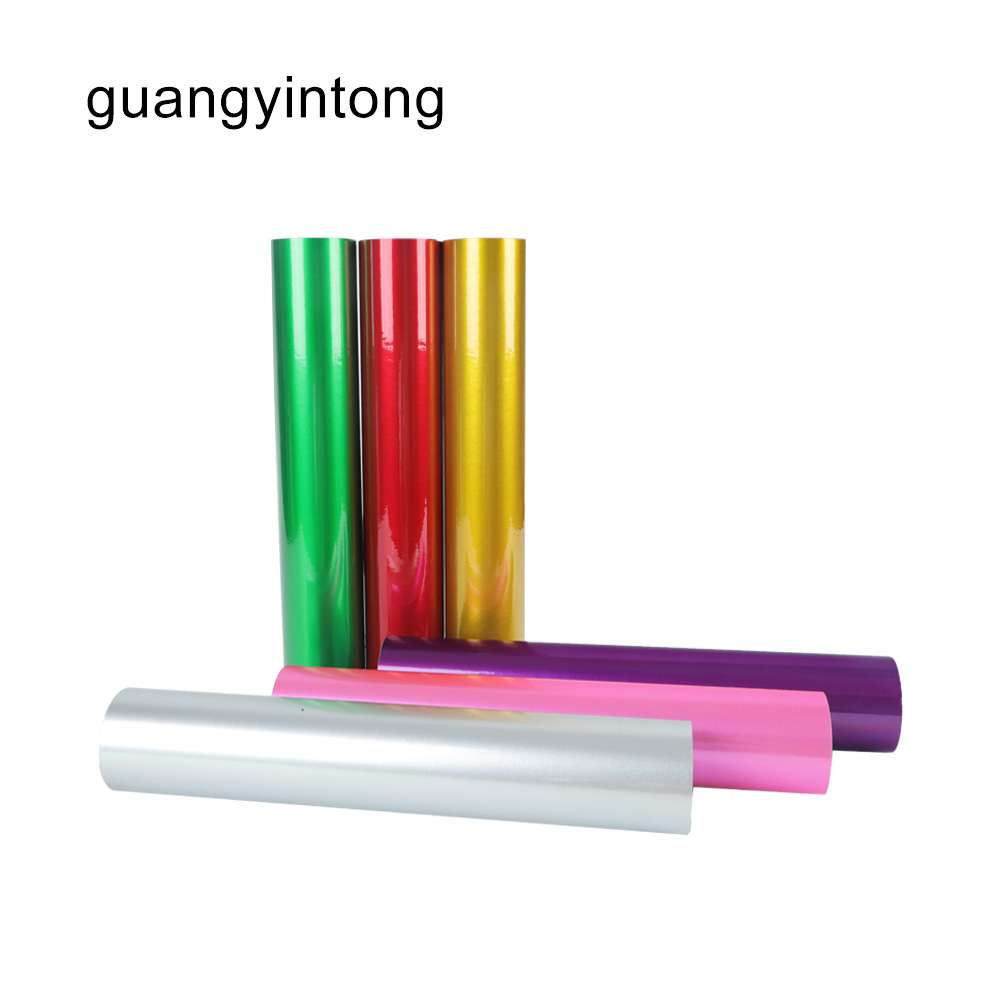 有光泽的自粘乙烯基卷